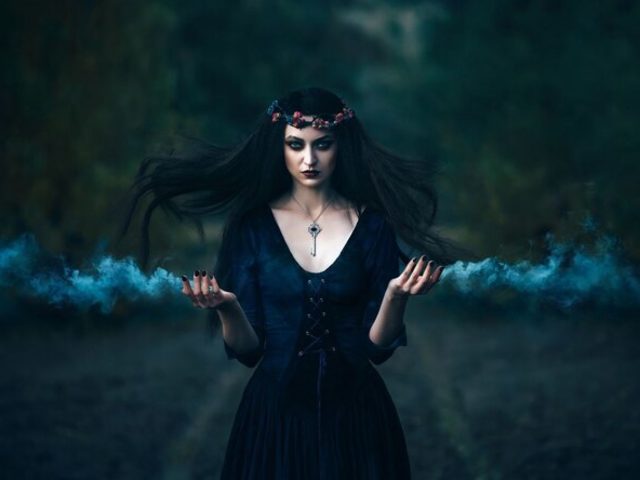 Бабушка просит посчитать купола на церкви, что это значит? Вид порчи, когда просят посчитать купола? Что делать если посчитал купола, как снять?
