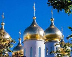 Зачем люди крестятся, проходя или проезжая мимо церкви? Обязательно ли креститься, проходя мимо храма и сколько раз?
