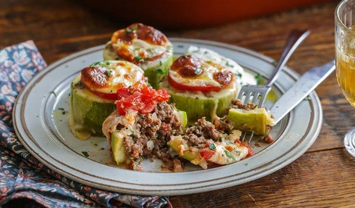 Кабачки кружочками с фаршем