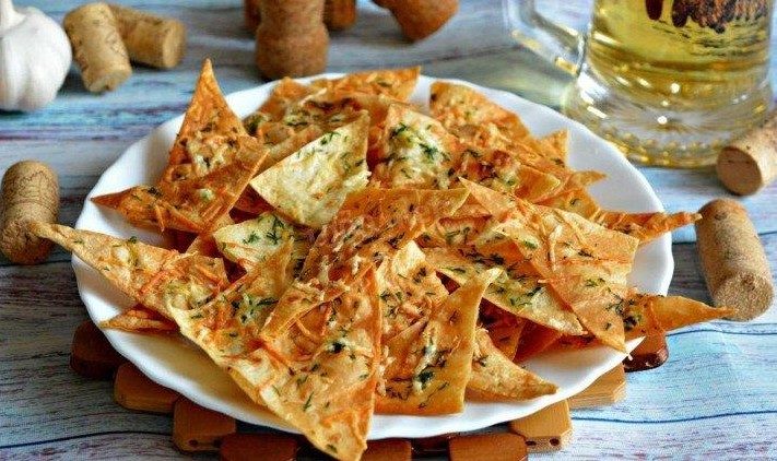 Быстрые домашние чипсы из лаваша к пивной тарелке