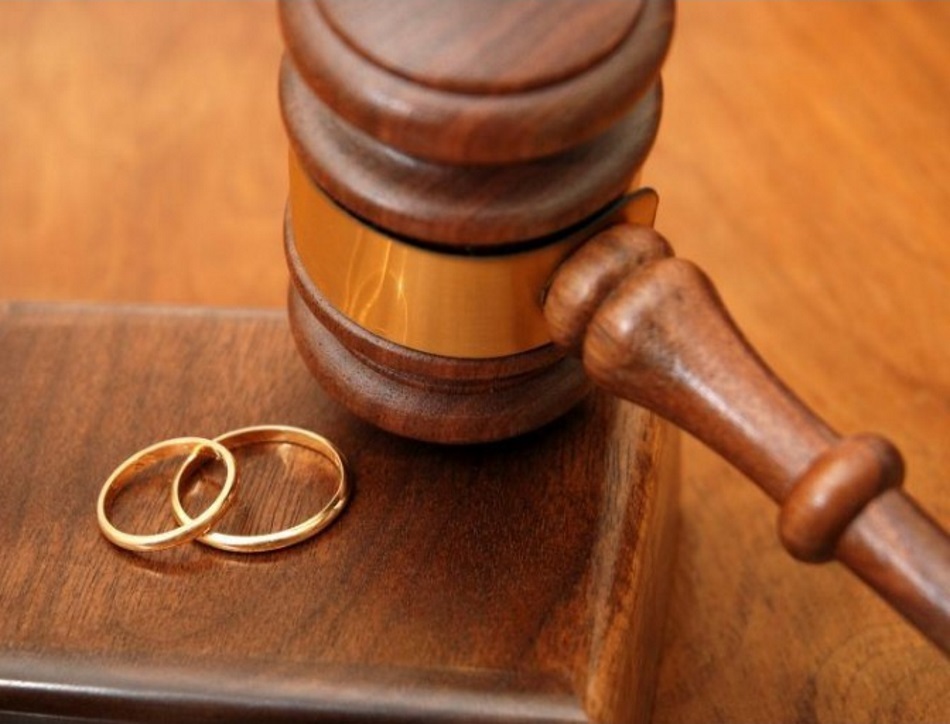 Развод в високосном году - к одиночеству партнеров