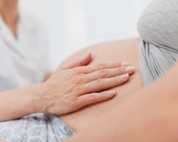 Может ли повышаться температура при беременности? Температура на ранних и поздних сроках беременности