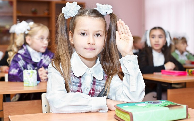 Peut-être que l'enfant ne veut pas étudier parce qu'il ne comprend pas l'enseignant?