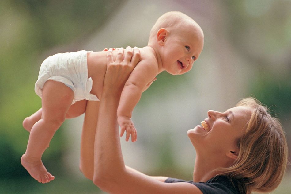 A helyettesítő anyaság egy módja annak, hogy boldogságot adjon a gyermektelen pároknak
