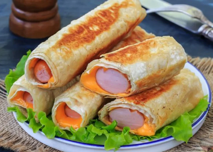 Sausages in Lavash