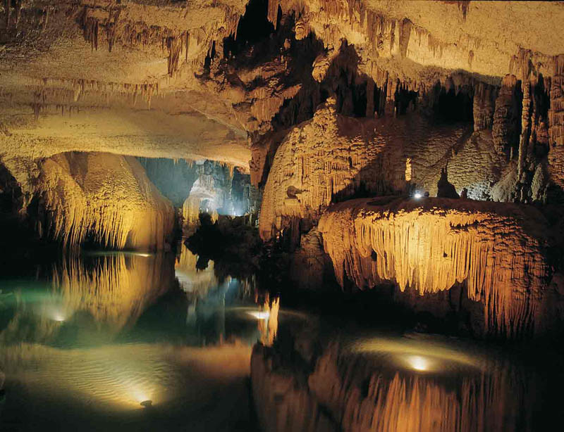Воронцовские пещеры в сочи - настоящий сказочный уголок