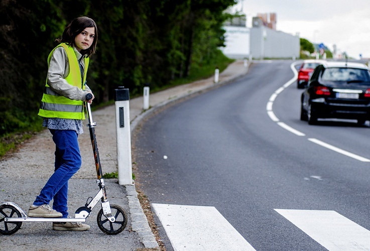 Il est interdit de dépasser à la transition, même s'il n'y a pas de piétons