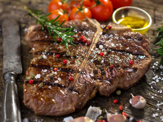 Cara membuat steak babi, tulang dalam wajan, panggangan, oven, slow cooker, panggangan: resep terbaik. Cara acar dan menyiapkan steak halus yang juicy dari leher, tulang babi dalam kecap, madu-gorchic, saus jamur: resep