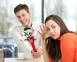 Why does a man not give flowers and gifts: psychology
