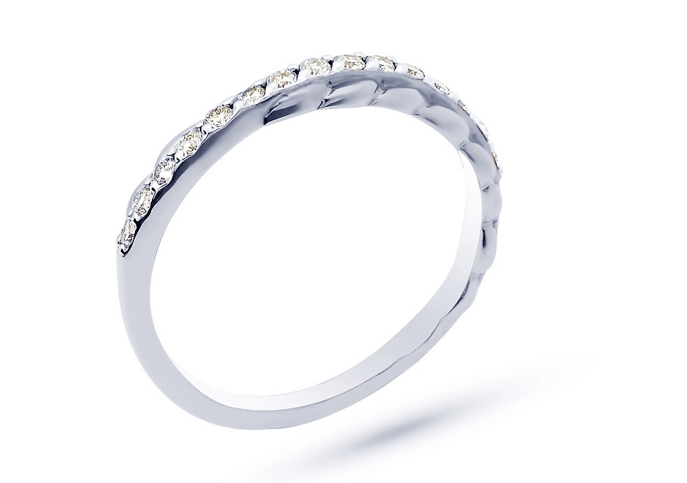 Márkagyűrűk gyémántokkal a Lamoda Online áruház weboldalán