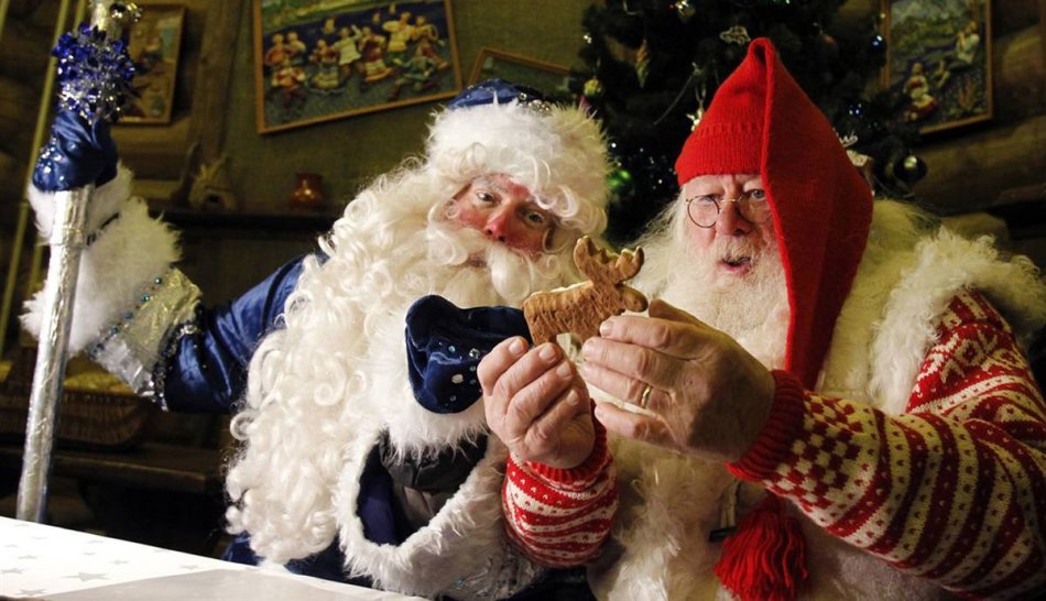 Foto Karakter Tahun Baru Santa Claus dan Santa Classus, mengingat sosok rusa