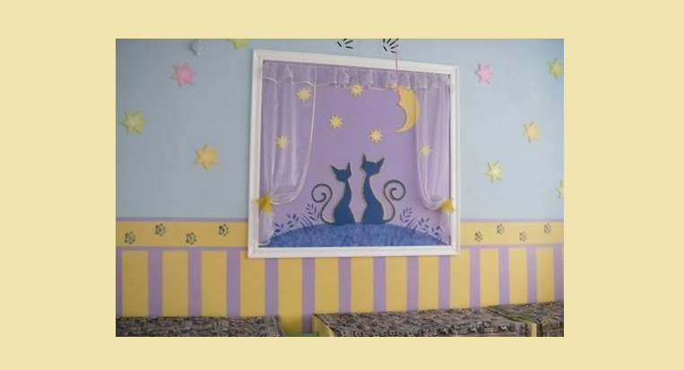Beautiful decoration of the wall in kindergarten in the bedroom with your own hands