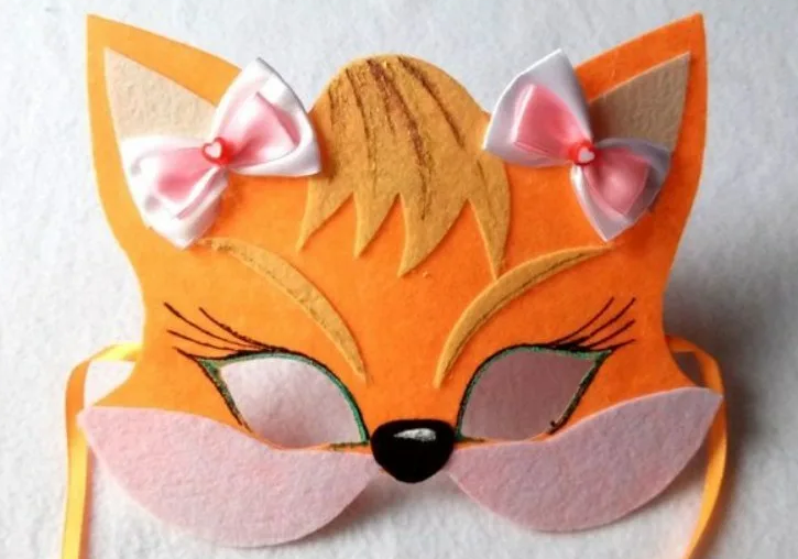 New Year's mask fox from felt with your own hands