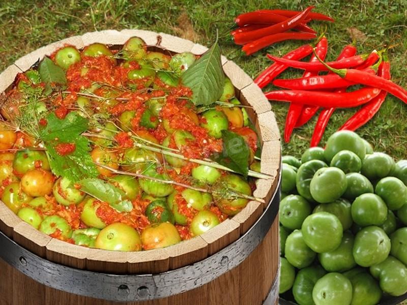 How to salt the green tomatoes in a barrel for the winter: recipe