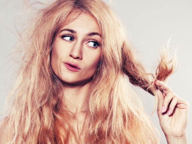 How to restore dry, damaged hair? Masks, moisturizers, nutrition and vitamins for dry hair