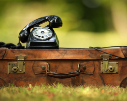 Telephone etiquette or basic rules of conduct in a telephone conversation: list, phrases. How to appear correctly by phone with an outgoing call in the company, office, home call? How to respond to phone calls in the office and at home?