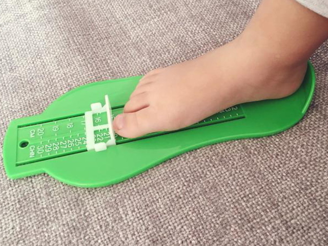 Размер ноги, стопы в сантиметрах и обуви: таблица для детей, мужчин и женщин. Как правильно измерить стопу ноги в сантиметрах и определить размер обуви?