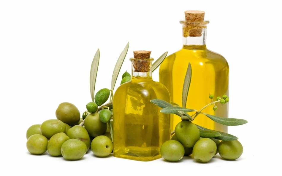 Оливковое масло - домашнее средство для смягчения шелушащегося слоя