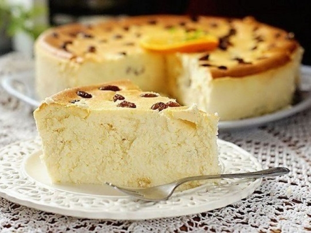 What to cook from sour cottage cheese? How to cook cheesecakes, casserole, donuts, pies, cheese cheese?