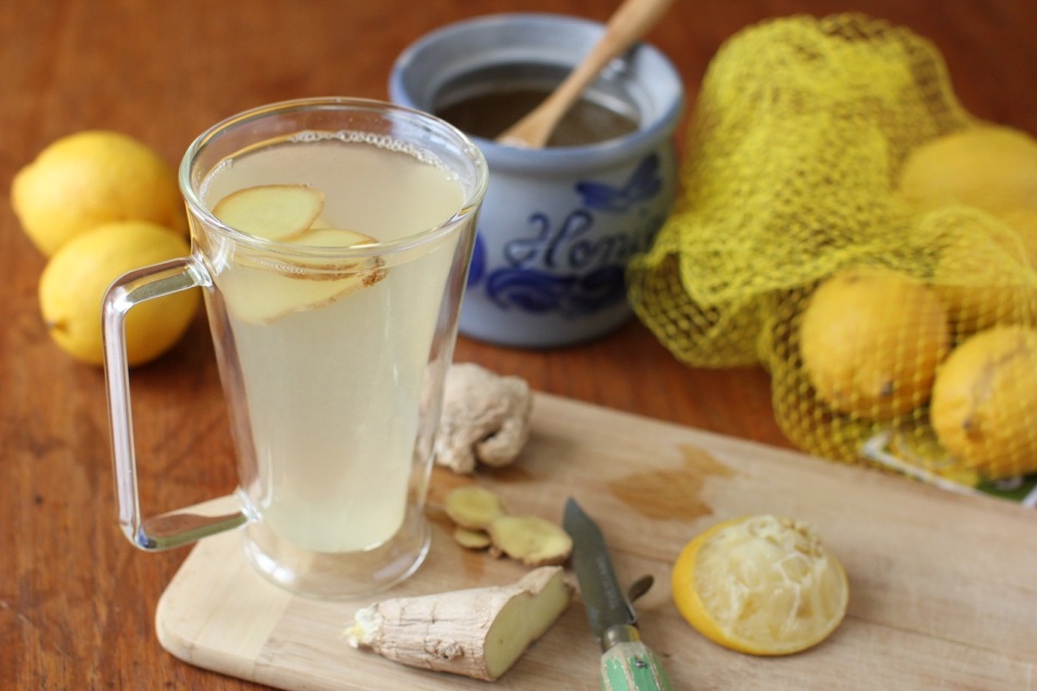 Овежающий простой лимонад