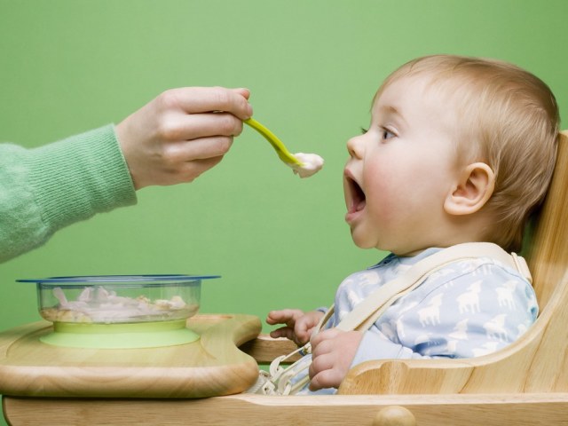 Wie können Sie ein Kind nach 6 Monaten füttern? Menü, Ernährung und Ernährung eines Kindes nach 6 Monaten