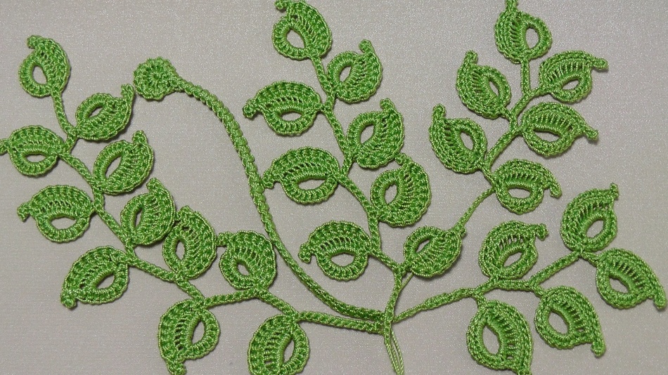 Irish crocheted lace, motive 17