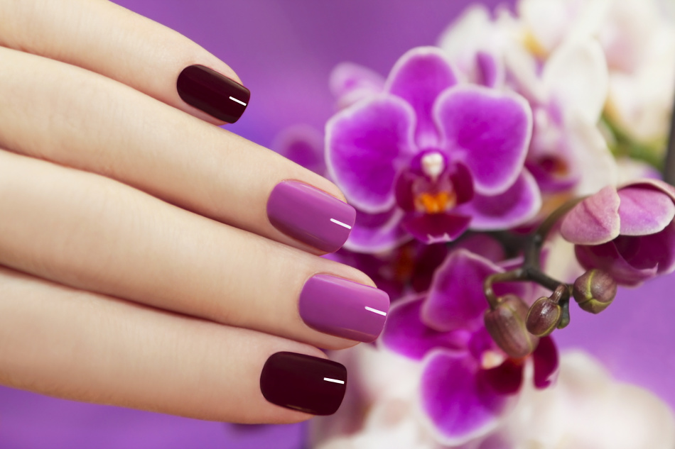 Long beautiful nails - the result of long -term work and special strengthening procedures
