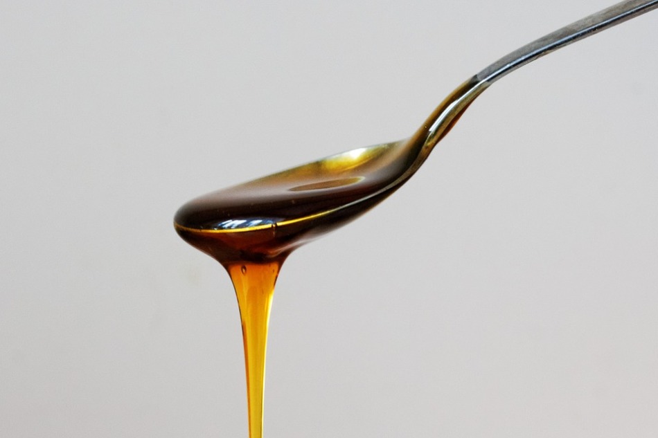 Για αλκοολούχο μέλι, 4-5 κουταλιές της σούπας. μεγάλο. μέλι