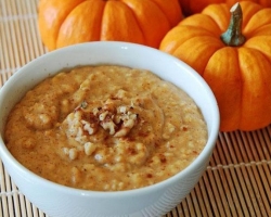 Bubur oatmeal dengan labu dalam susu: resep klasik dan anak -anak