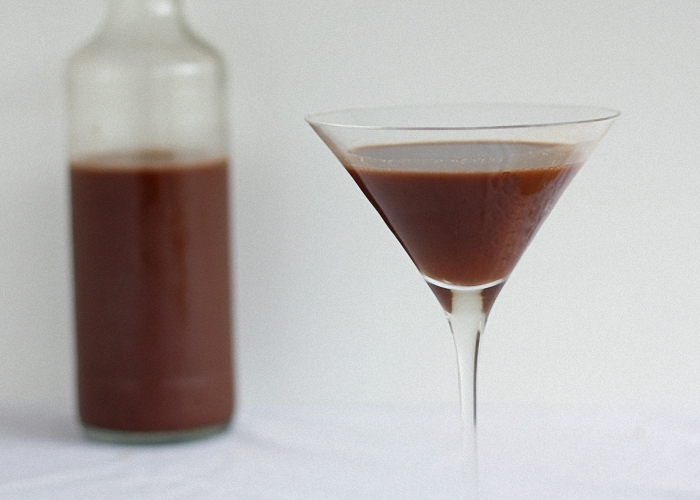 Chocolate liquor at home without milk