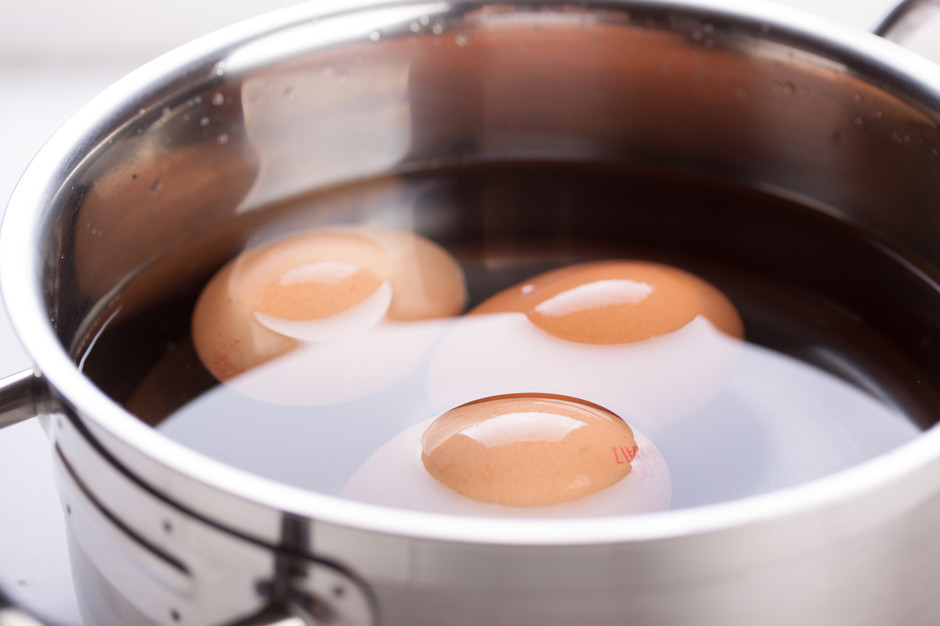 Можно ли варить картошку вместе с яйцами