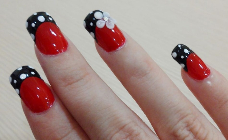 Ideas of red manicure with black