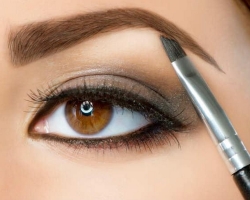 How to choose the right eyebrow color? Eyebrow color in hair color