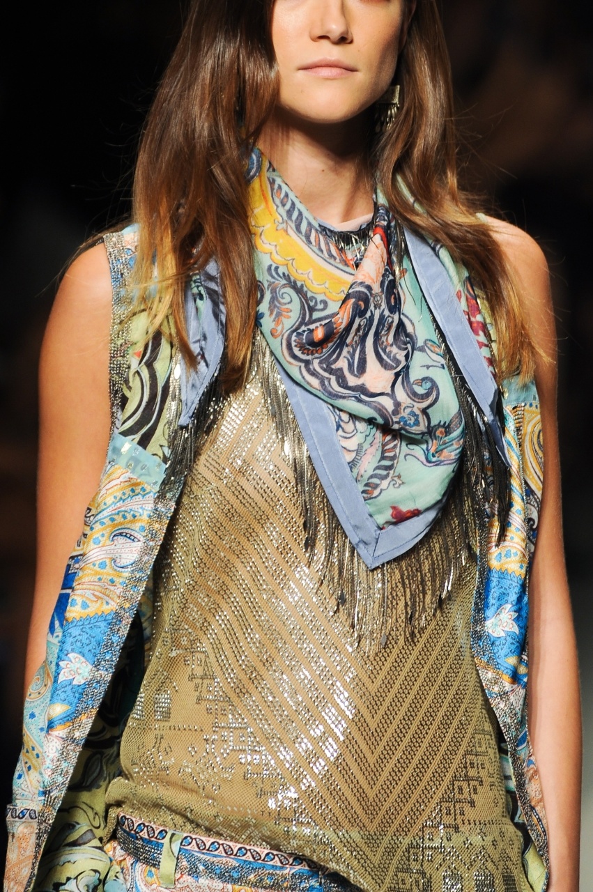A scarf to the tone to the dress etro
