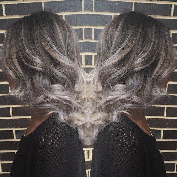 Ombre ombre sur les cheveux brun foncé