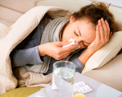 Bagaimana cara merawat tanda -tanda pilek pertama? Bagaimana cara menyembuhkan flu di rumah?