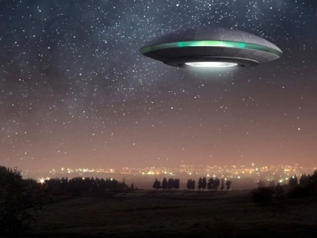 Apakah ada UFO: sejarah penampilan UFO, penelitian di tingkat negara bagian, pendapat skeptis dan optimis, kesan saksi mata