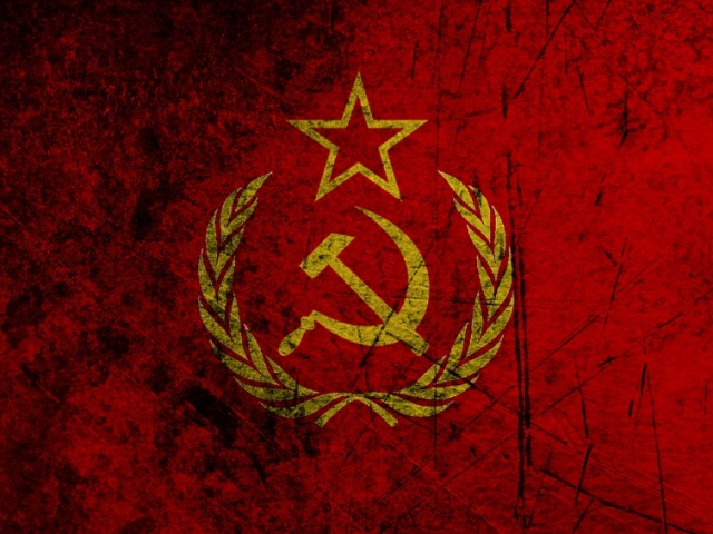 В каком году распался СССР и по какой причине?