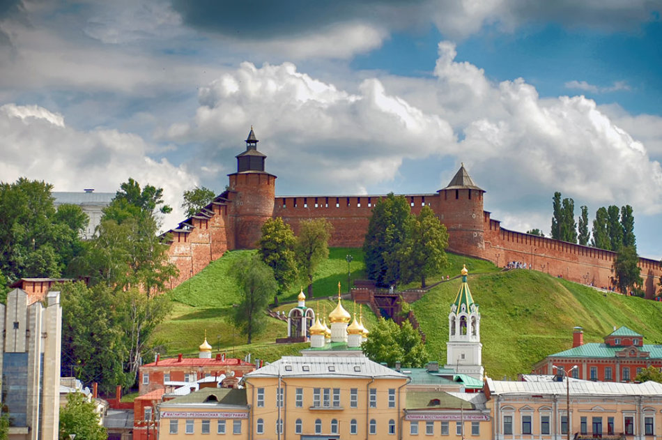 Nizhny Novgorod Kremlin est la véritable décoration de la ville