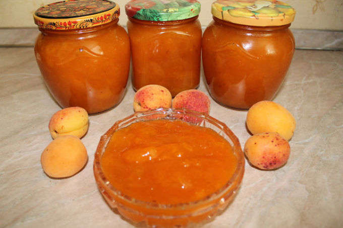 Confiture d'abricot.