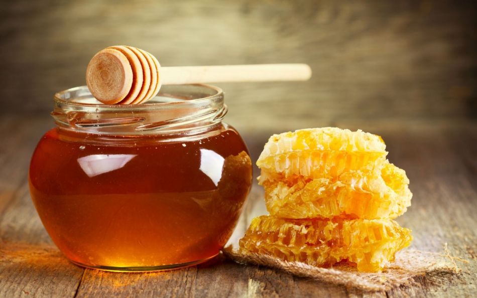 È possibile conservare il miele in piatti di plastica in plastica?