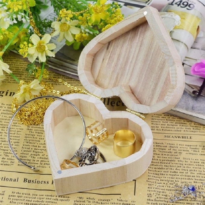 Škatla za nakit srca