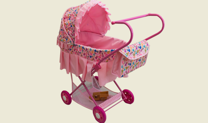 Dreaming a baby stroller for dolls