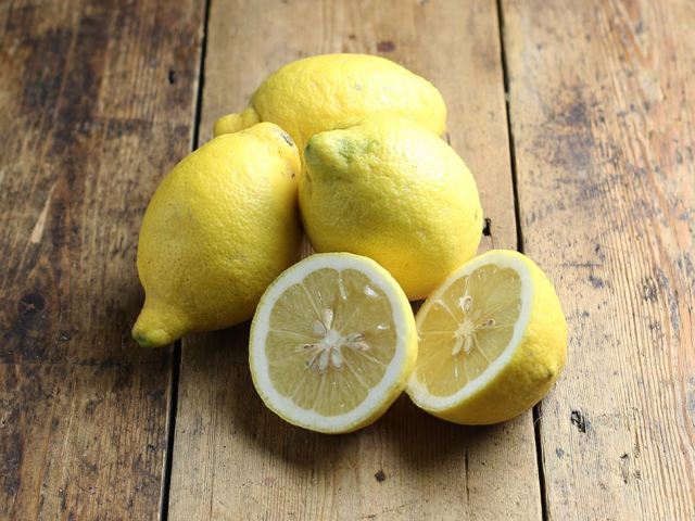 Est-il possible de manger du citron avec une peau - avantages et mal