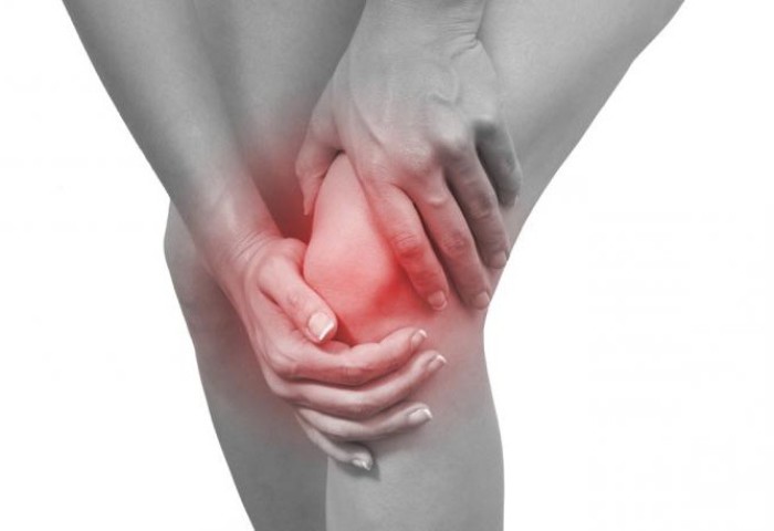 Отек коленного сустава: причина появления, лечение, профилактика