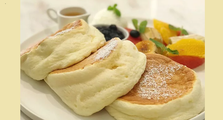 Pancakes sur test de crème anglaise