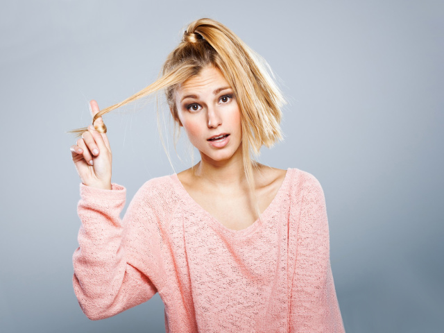 Bagaimana cara memberikan volume rambut tipis? Mengapa rambut menjadi tipis? Vitamin Rambut