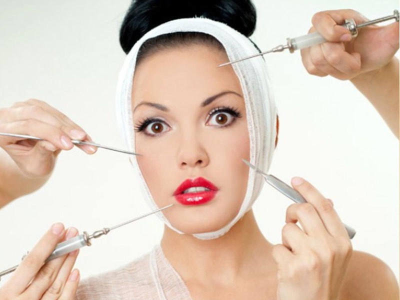 Prekomerna količina botoksa lahko imobilizira mišice obraza