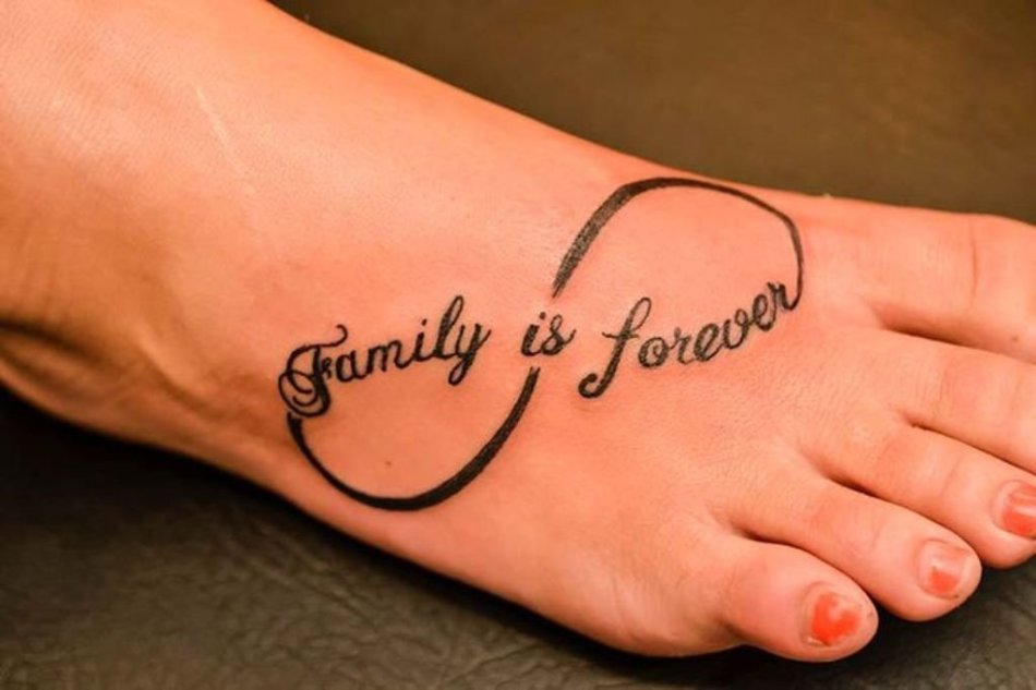 Tattoo on the leg 3