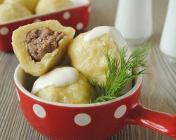 Krompir Galushki z mesom: najboljši recepti za gallingko in omake za dolivanje goriva